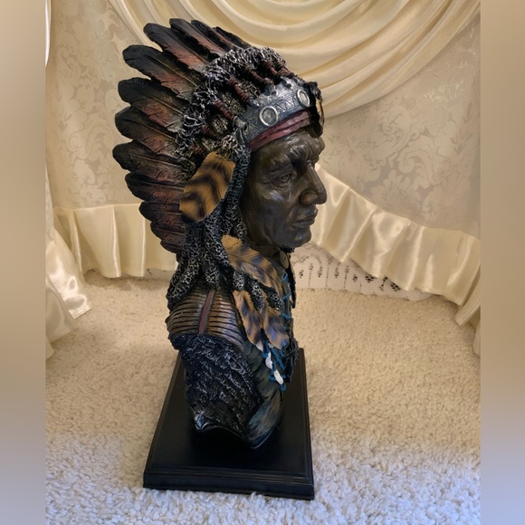 YOUNGS INC. VINTAGE INDIAN CHIEF &. BUST FIGURINE - Picture 4 of 9